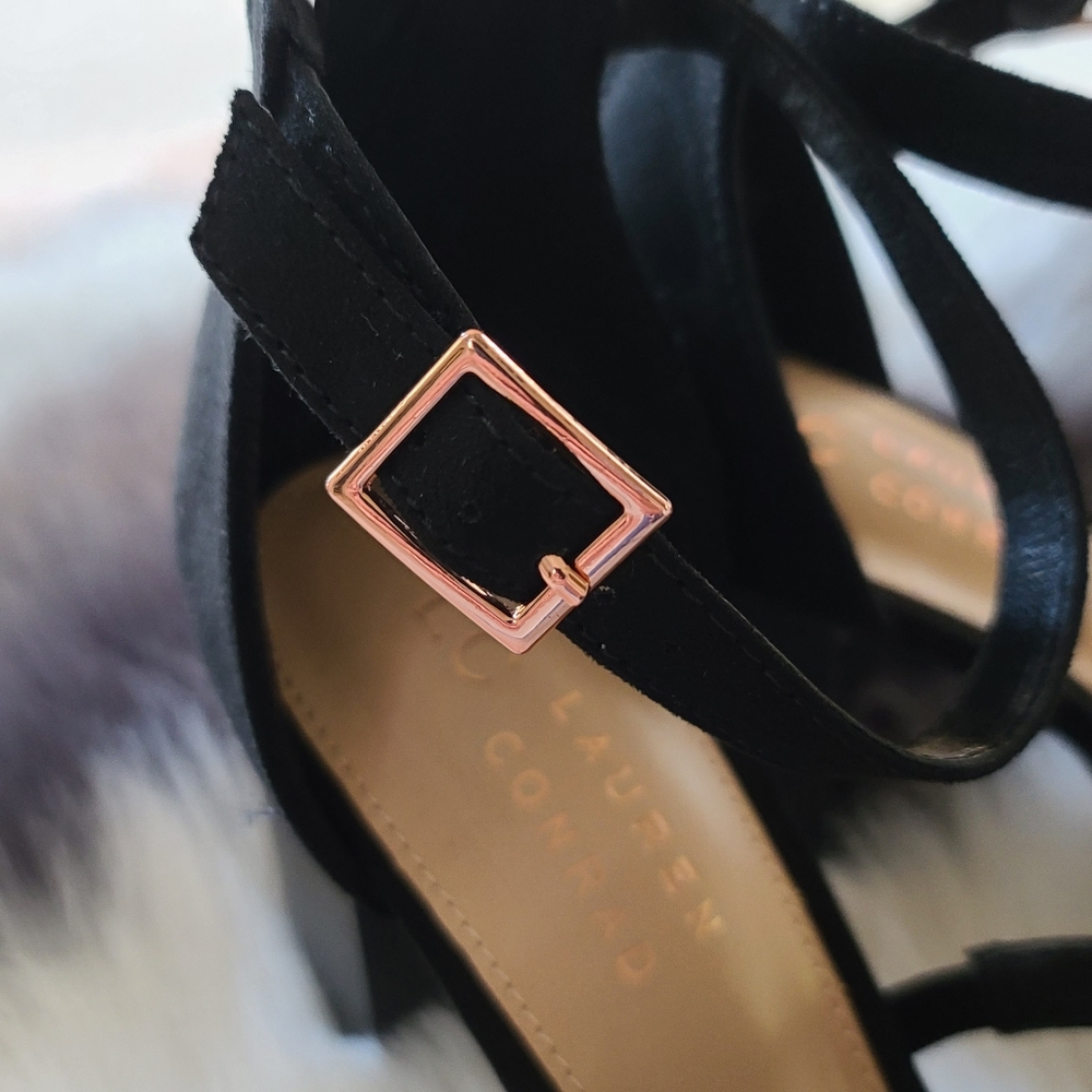 LC LAUREN CONRAD Strappy Block Heel Sandals - Picture 5 of 8